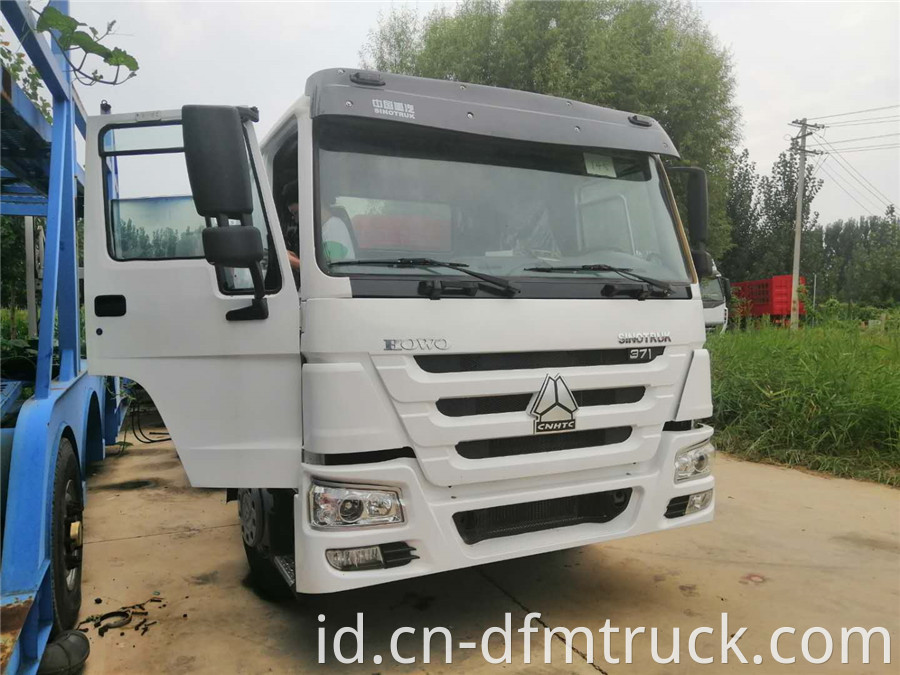 Sinotruck Howo 6x4 Truck Head 371hp 6